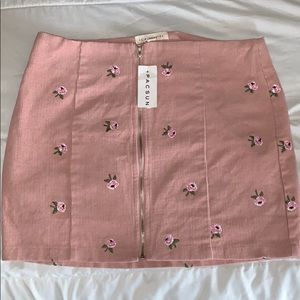 L.A. Hearts Rose pattern skirt